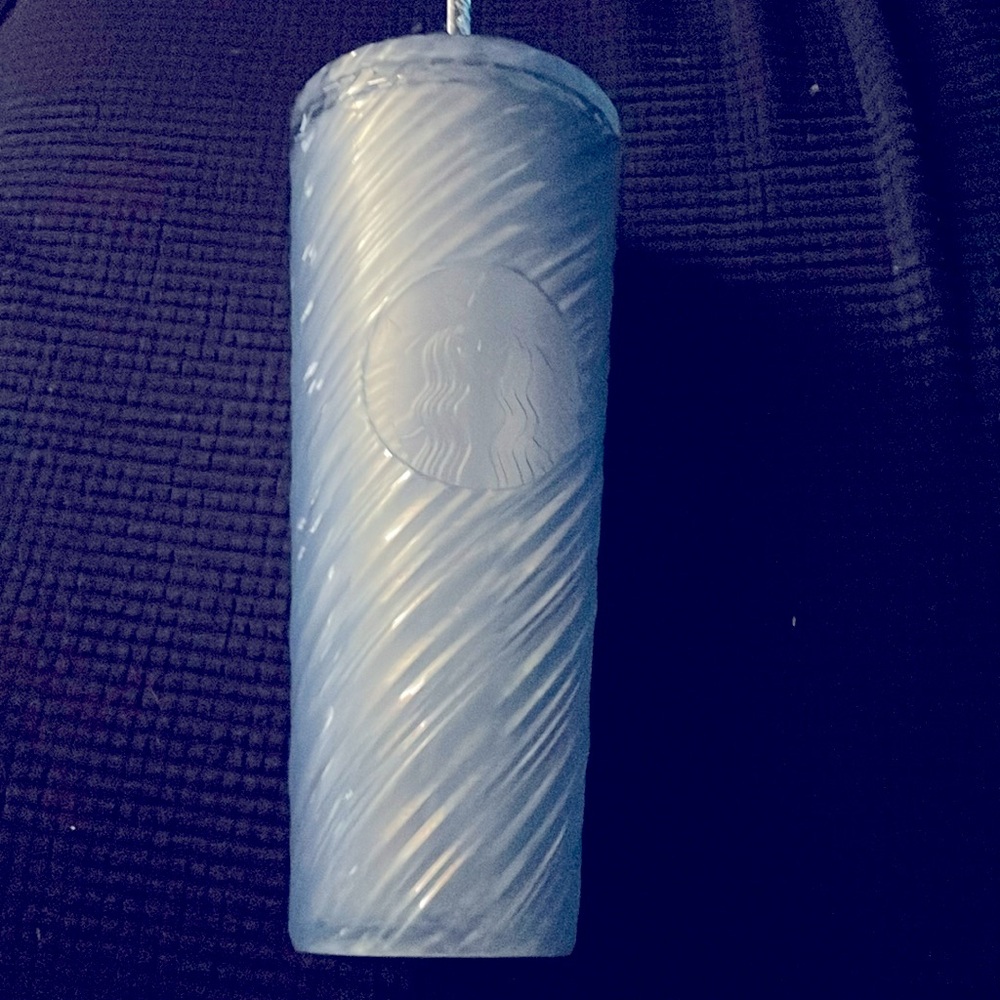 Lite blue swirl Starbucks NWT 24 oz tumblr